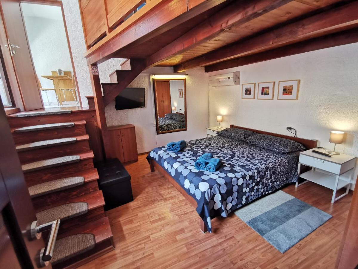 Studio Apartman Galerija Бузет Екстер'єр фото